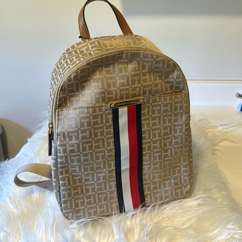 Tommy Hilfiger small/medium backpack